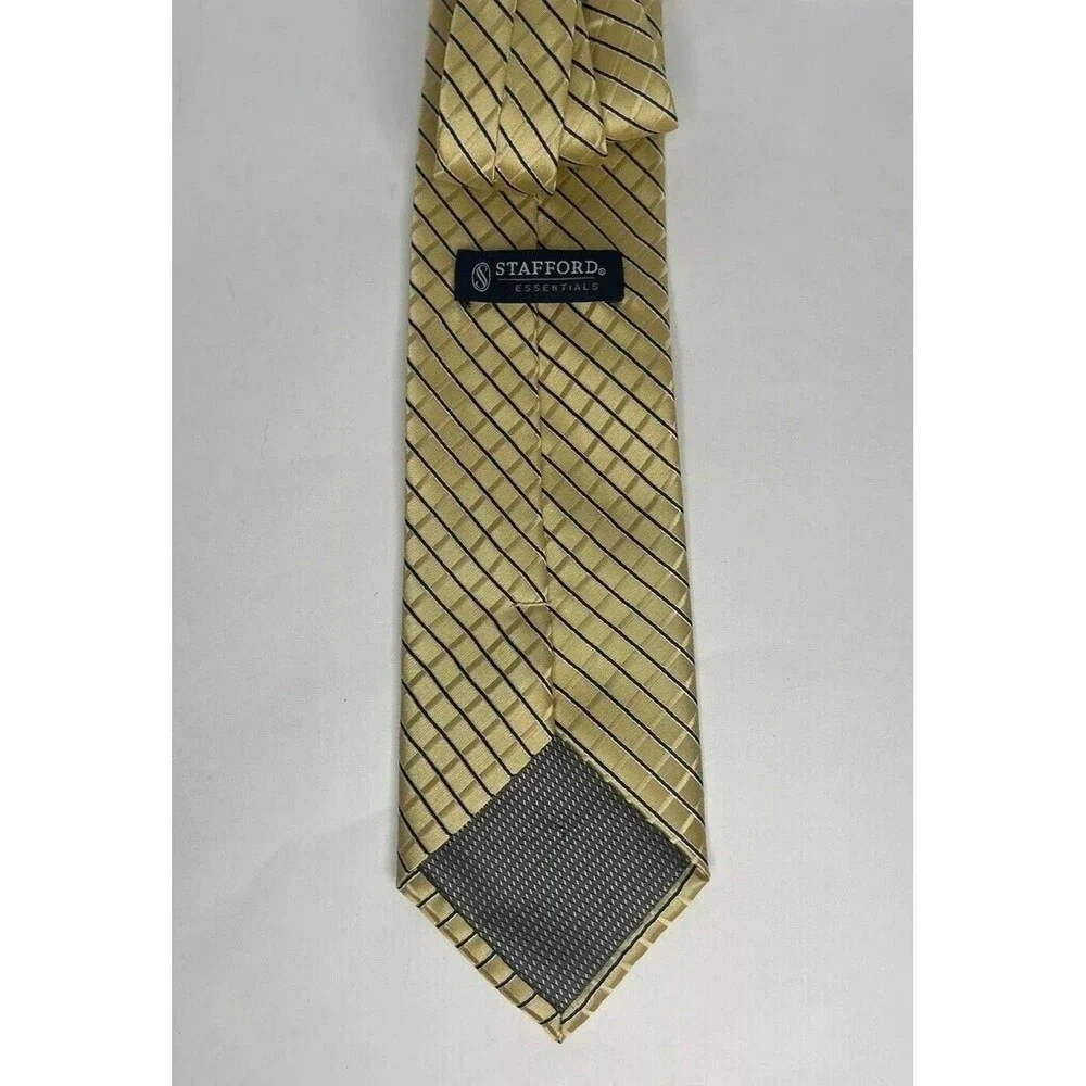 Stafford Essentials Men's Neck Tie Pale Yellow Blue Diagonal Stripes
